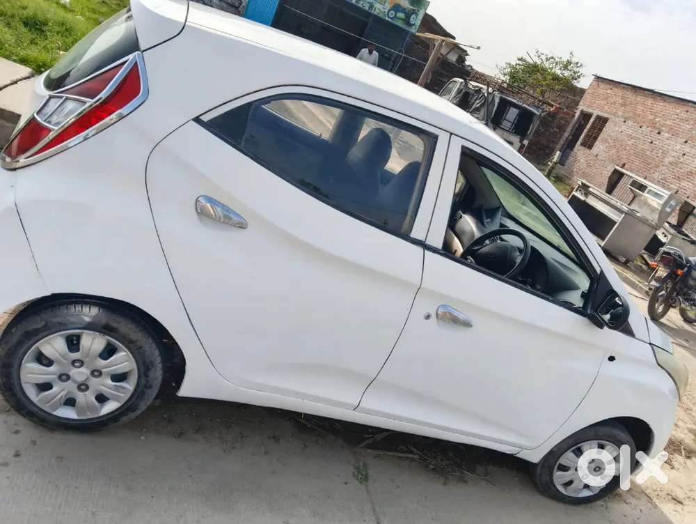 Hyundai Eon 2012 Cng & Hybrids 70000 Km Driven