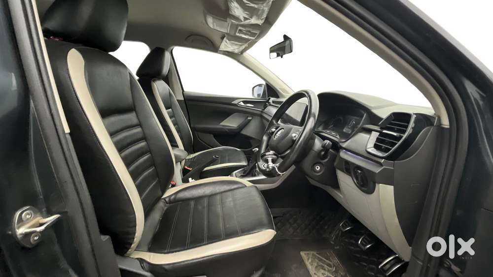 Skoda Kushaq 1.0 Tsi Ambition, 2021, Petrol