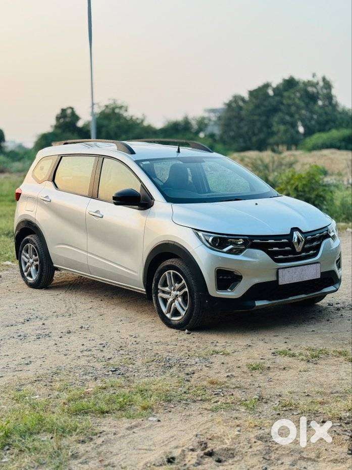 Renault Triber Rxz, 2022, Petrol