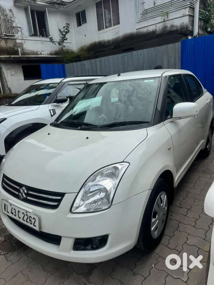 Maruti Suzuki Dzire 1.2 Vxi 2010