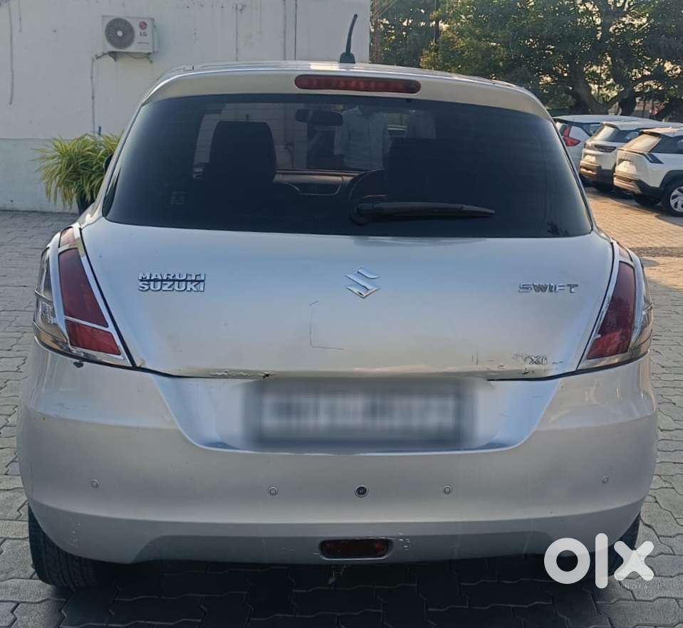 Maruti Suzuki Swift Vvt Zxi, 2012, Petrol