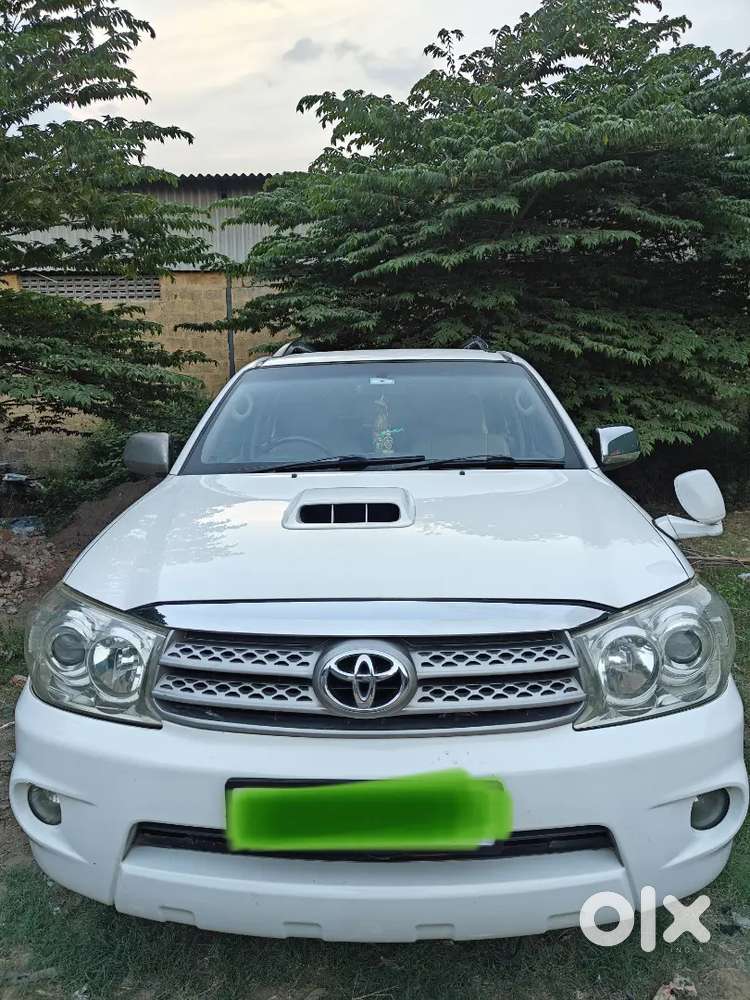 Toyota Fortuner Diesel 2011
