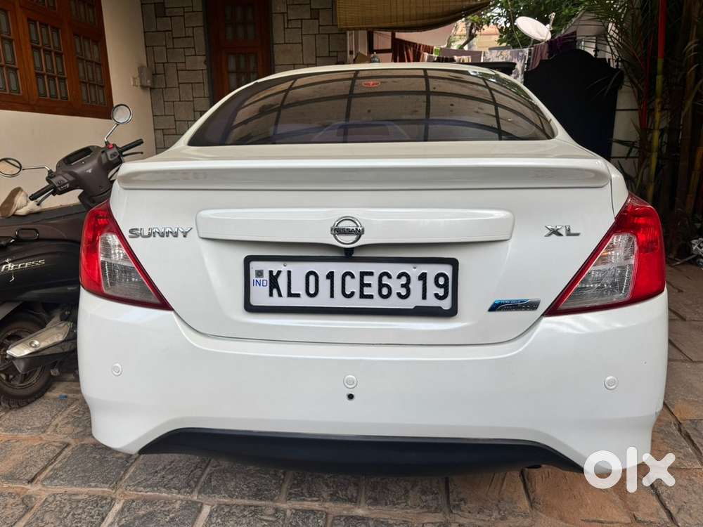 Nissan Sunny Petrol 2015