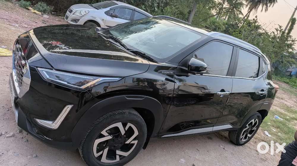 Nissan Magnite 2022 Black Colour