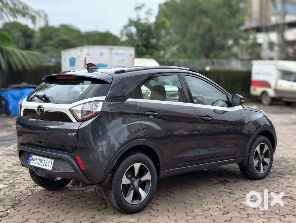 Tata Nexon 1.2 Revotron Xza Plus, 2018, Petrol