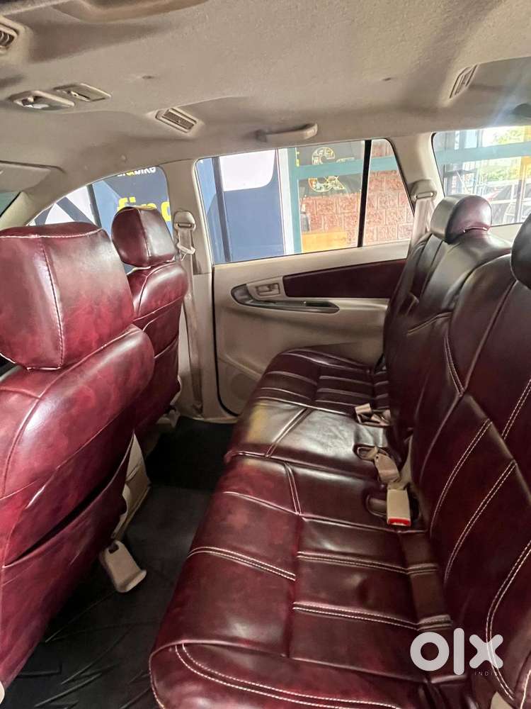 Toyota Innova 2.5 G (diesel) 8 Seater, 2014, Diesel