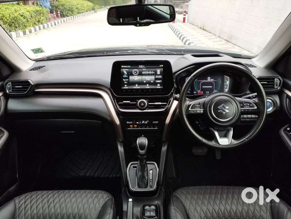Maruti Suzuki Grand Vitara 1.5 Alpha Plus Intelligent Hybrid Ecvt, 2..