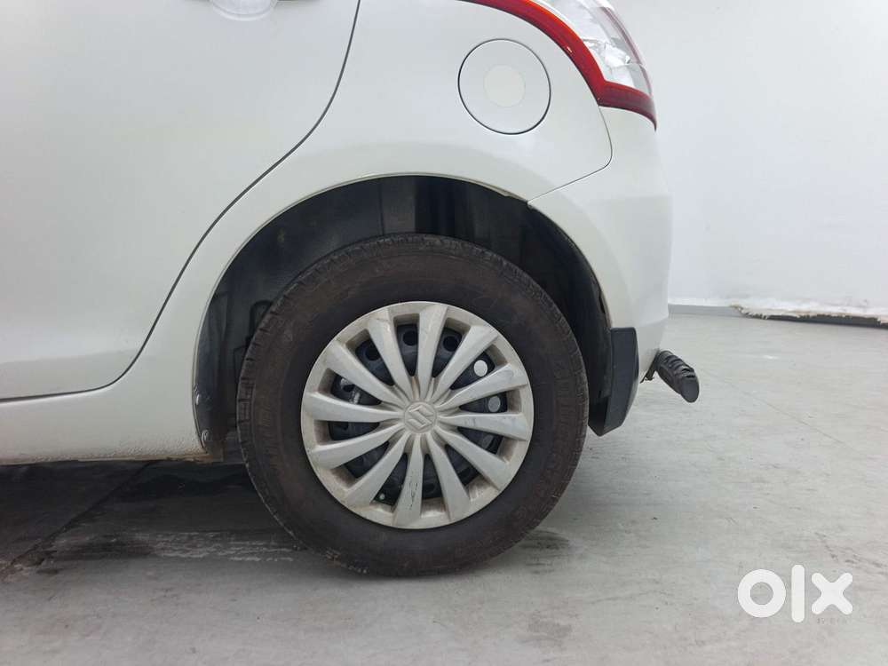 Maruti Suzuki Swift Vvt Vxi, 2016, Petrol