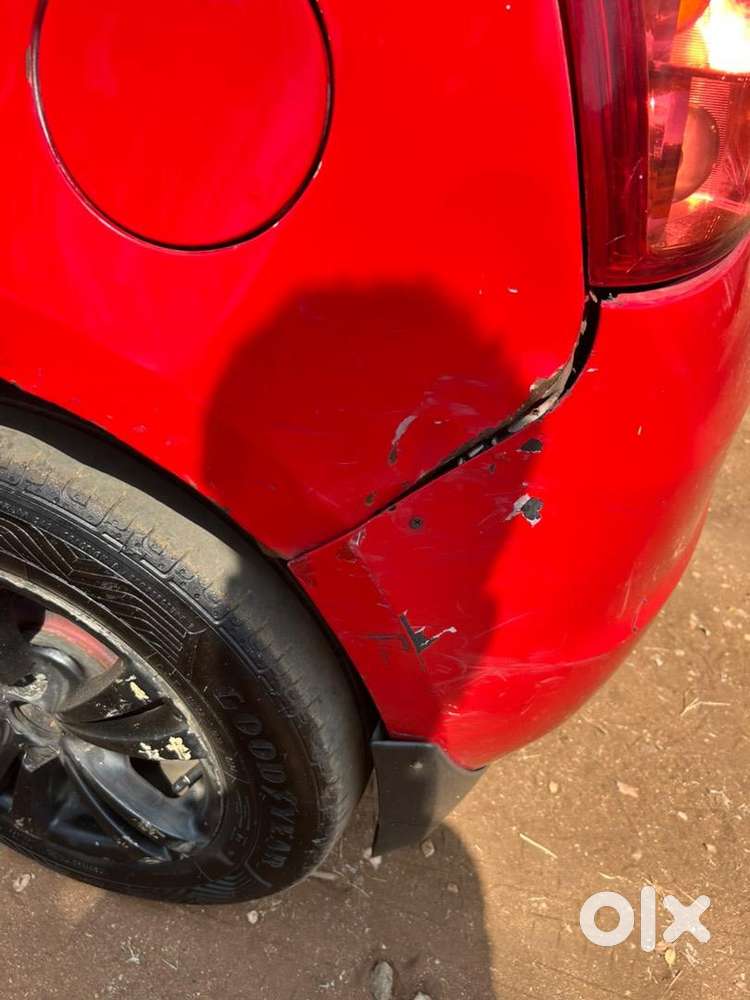 Well Maintained Female Owned Car With Sun Roof