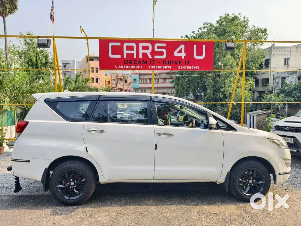 Toyota Innova Crysta 2.4 G Mt 8s, 2018, Diesel