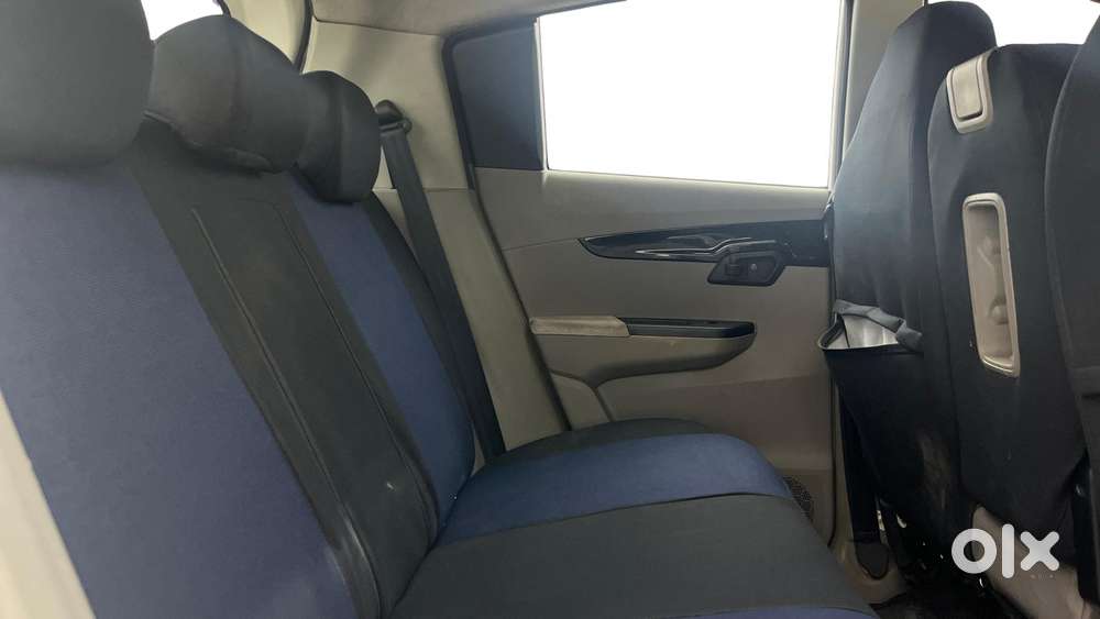 Mahindra Kuv 100 Mfalcon G80 K8, 2016, Petrol