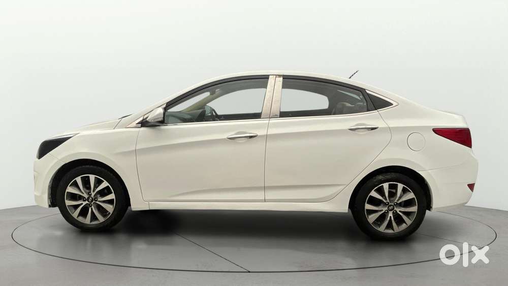 Hyundai Verna [2015-2018] Fluidic 4s 1.6 Vtvt Sx, 2015, Petrol