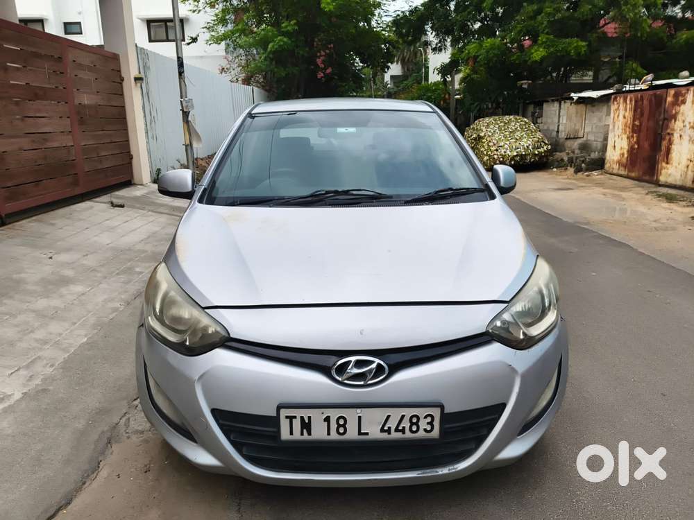 Hyundai I20 Sportz At 1.4, 2012, Petrol