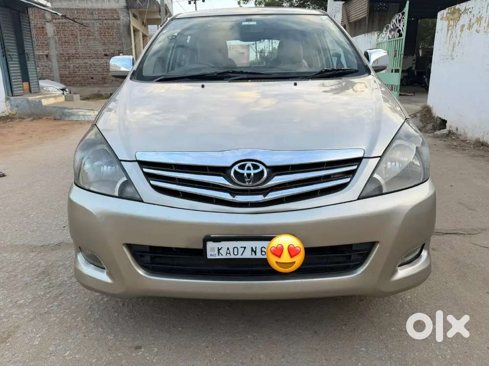 Toyota Innova Diesel 2011
