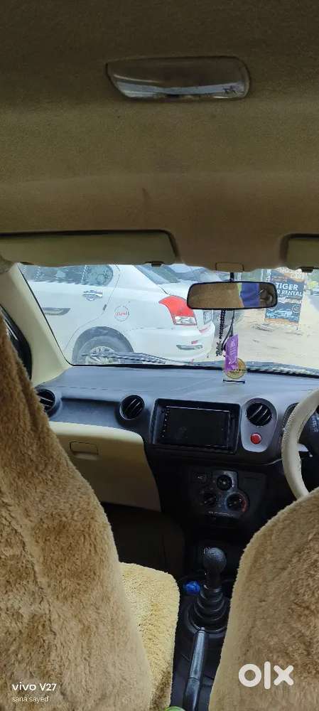 Honda Amaze 1.5 E 2013 Diesel . Only 2.70 Lac
