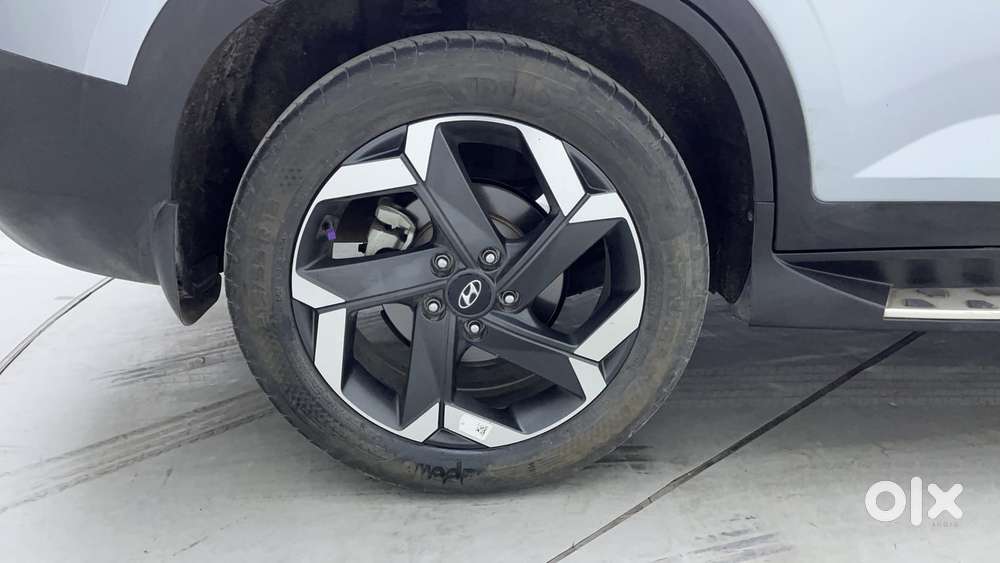 Hyundai Alcazar 2.0 Signature (o) Petrol At 7 Str, 2022, Petrol