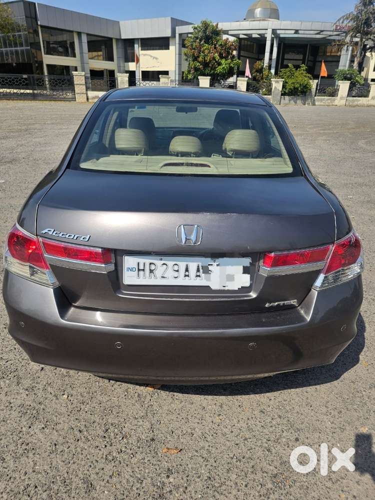 Honda Accord 2.4 Manual, 2011, Petrol