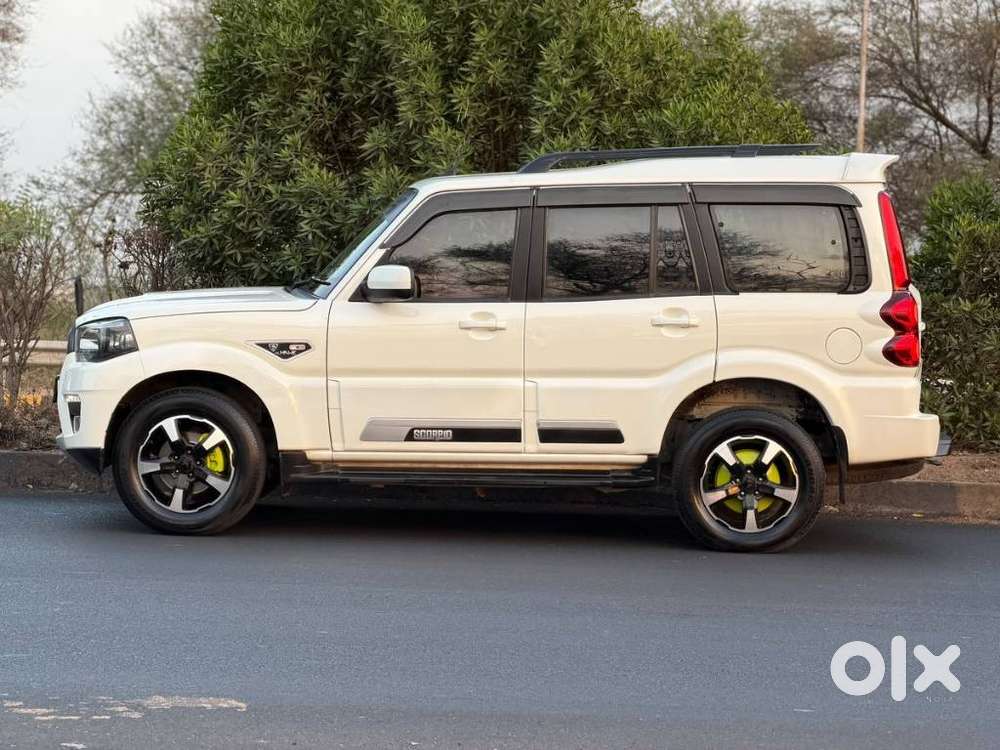 Mahindra Scorpio S11 Mt 7s, 2023, Diesel