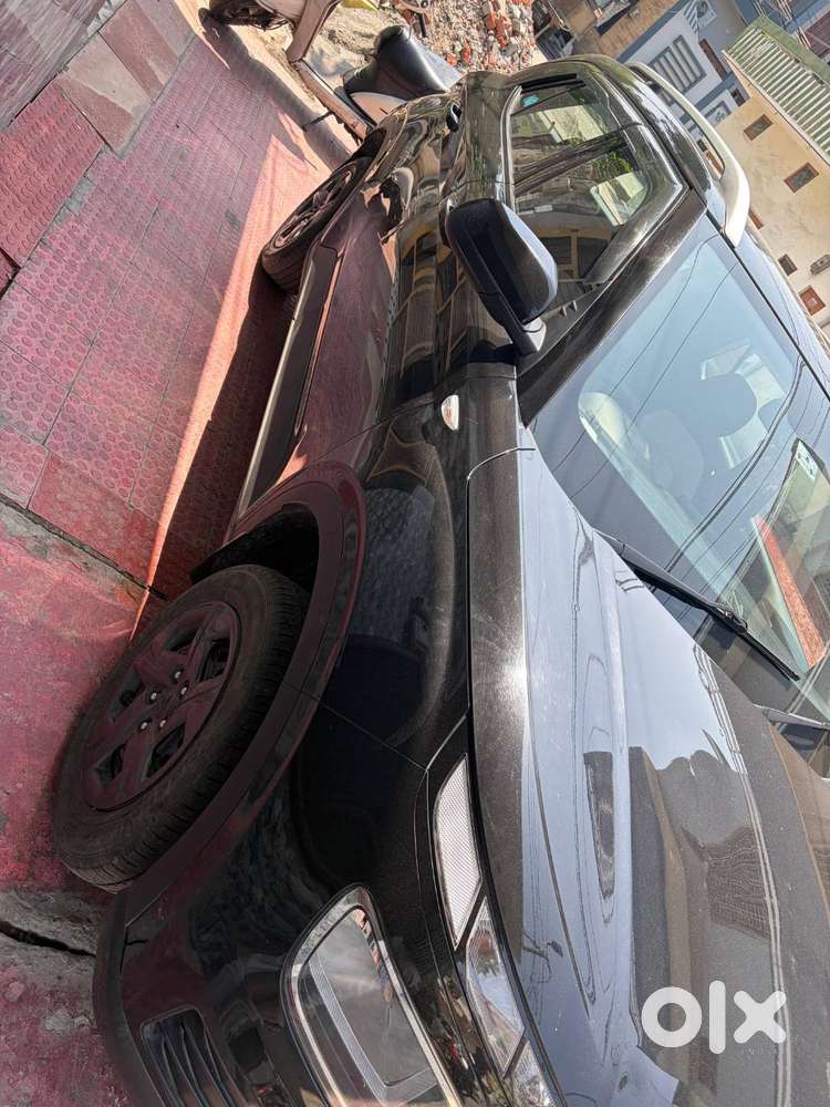Hyundai Venue 2023 40000 Km Driven