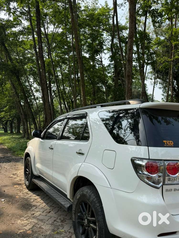 Toyota Fortuner Diesel 2012