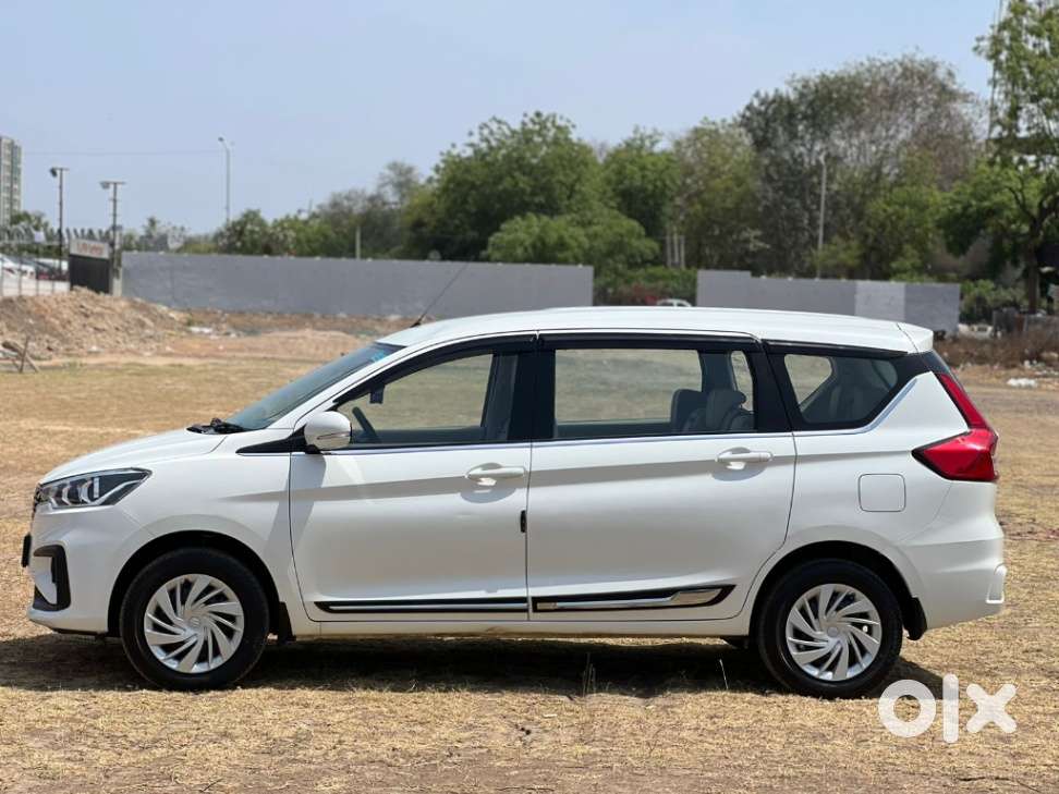 Maruti Suzuki Ertiga Vxi At Petrol, 2024, Petrol
