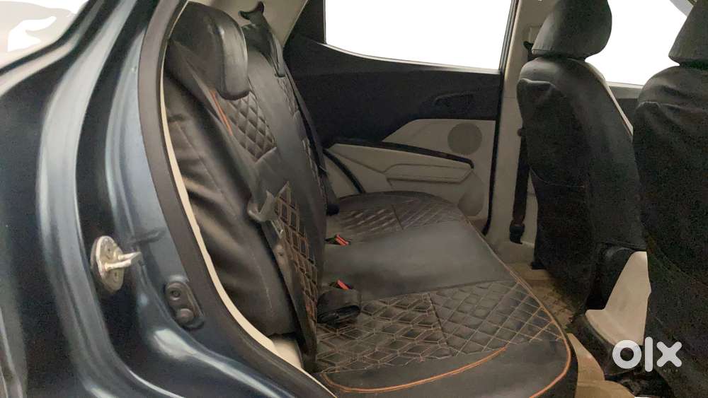 Mahindra Xuv300 W8 Diesel, 2022, Diesel