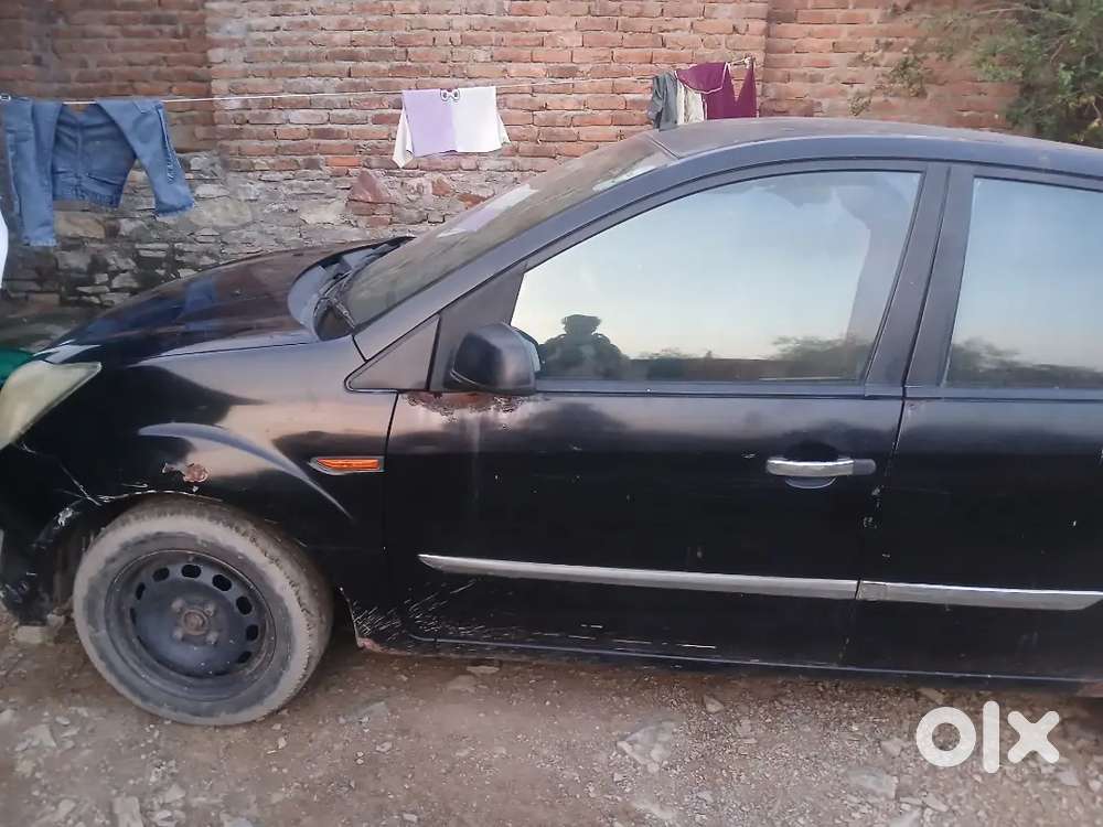 Ford Figo Petrol 2010 4th