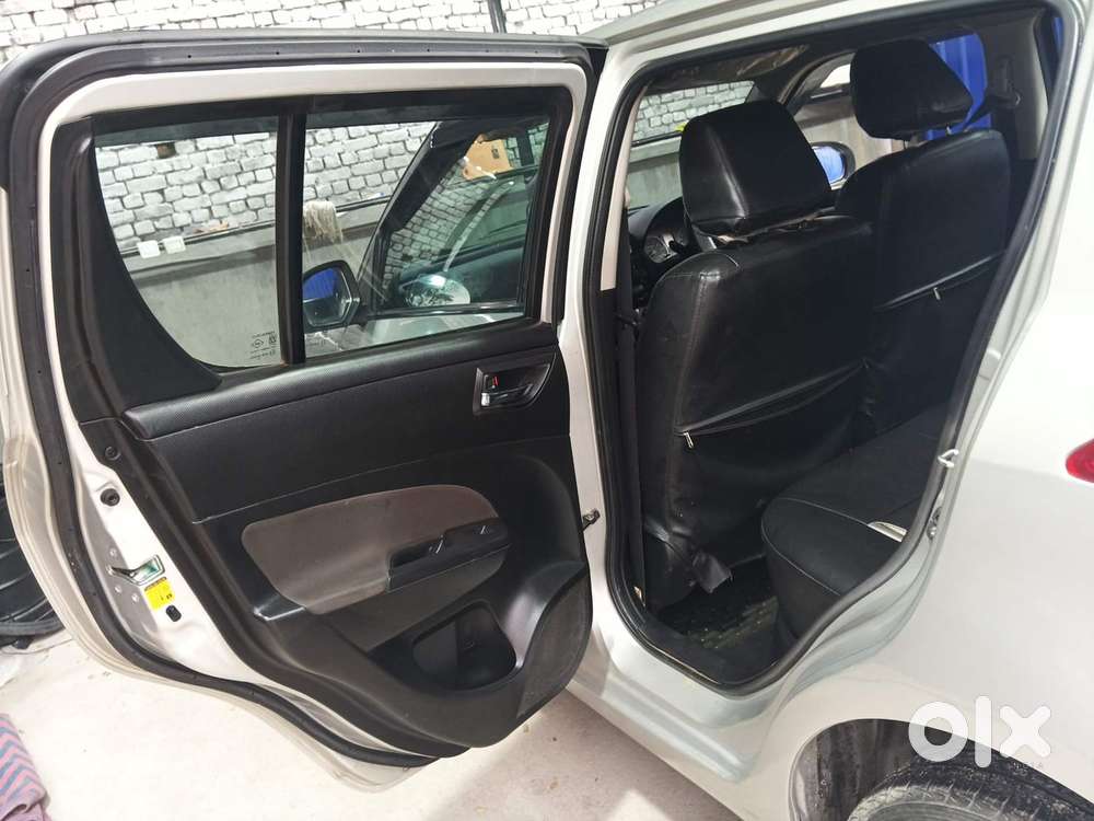Maruti Suzuki Swift 1.3 Zxi, 2013, Petrol