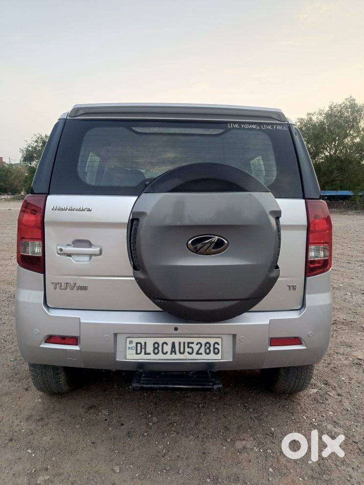Mahindra Tuv 300 T10, 2018, Diesel