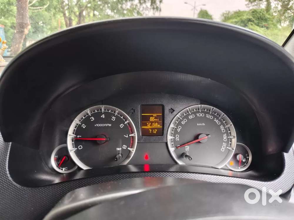 Maruti Suzuki Swift Vxi, 2016, Petrol