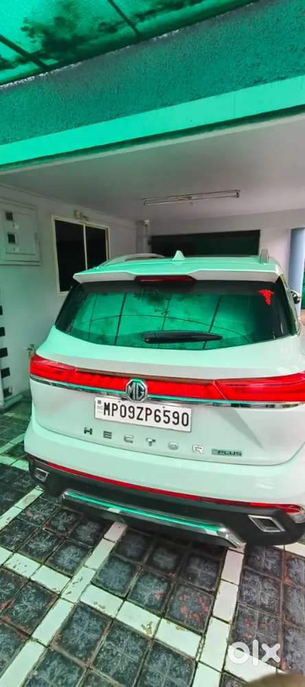 Mg Hector Plus Pro 1.5 Petrol 2023