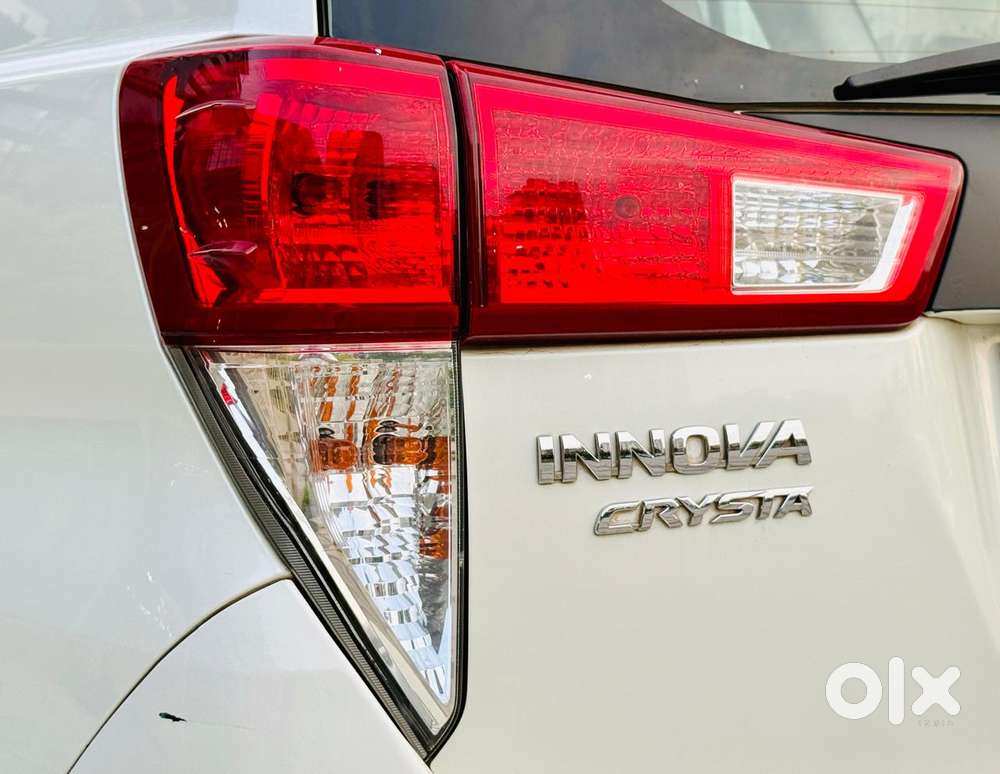 Toyota Innova Crysta 2.8z Automatic, 2017, Diesel