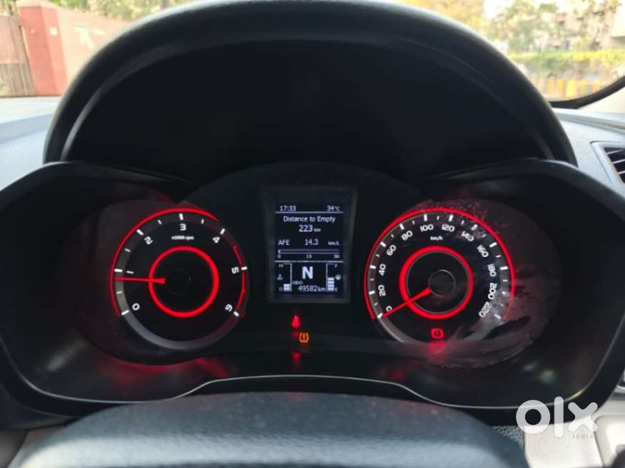 Mahindra Xuv300 W8 (o) 1.5 Diesel Amt, 2022, Diesel