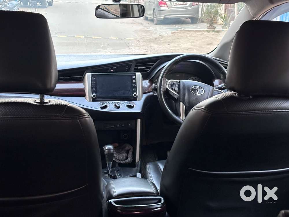 Toyota Innova Crysta 2.4 Gx Limited Edition At 7 Str, 2022, Diesel