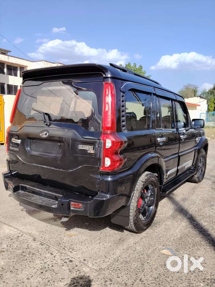 Mahindra Scorpio S10, 2015, Diesel