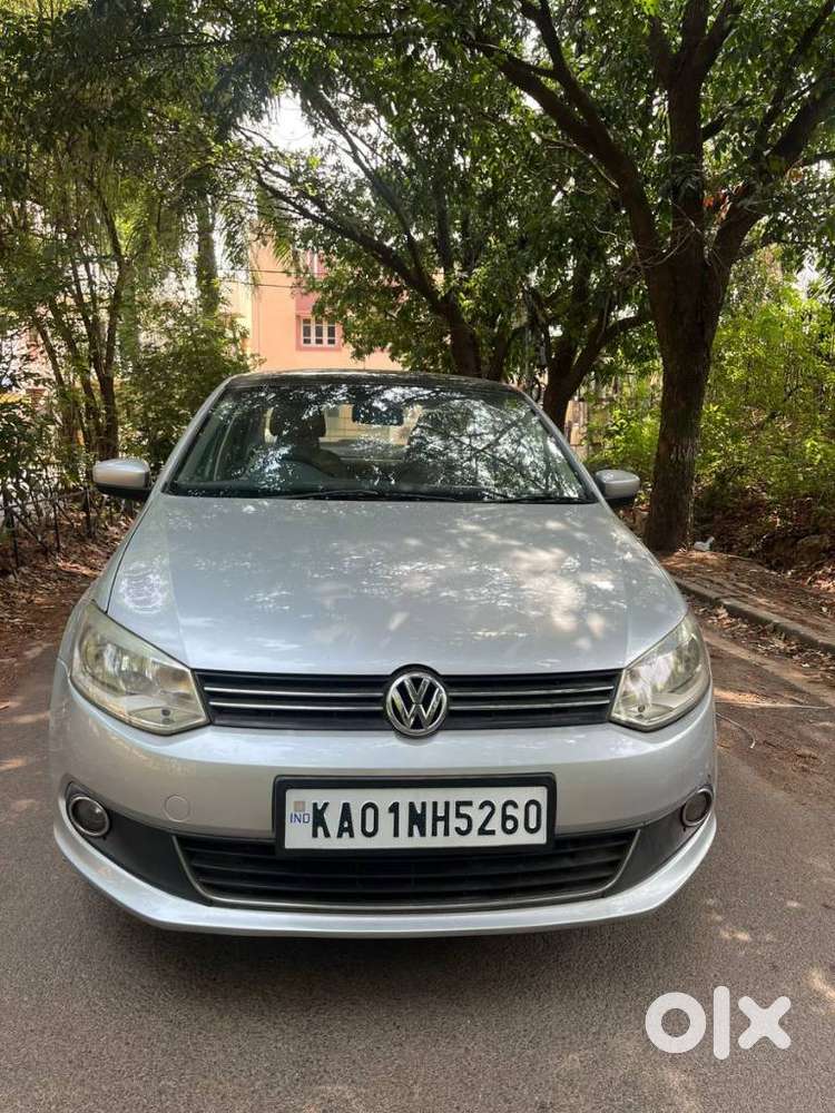 Volkswagen Vento 2010-2013 Petrol Highline, 2011, Petrol