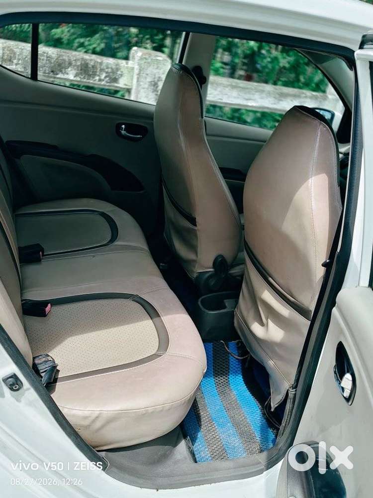 Hyundai I10 Sportz, 2012, Petrol