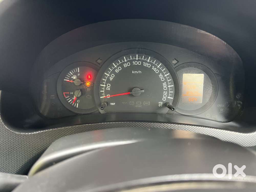 Maruti Suzuki Swift Vxi Optional, 2017, Petrol
