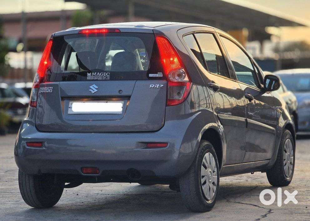 Maruti Suzuki Ritz Genus VXi, 2011, Petrol