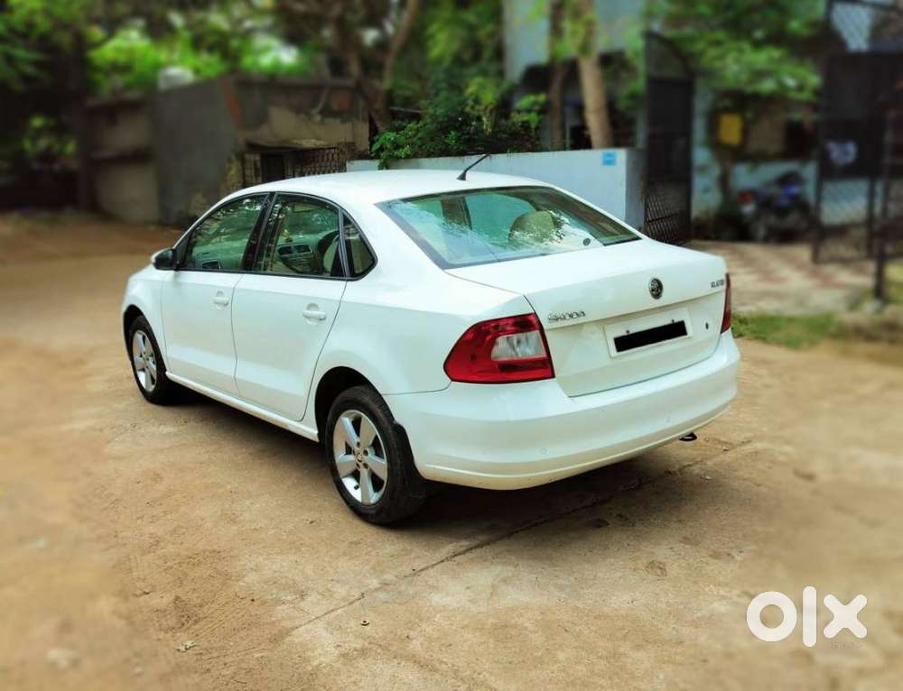 Skoda Rapid [2016-2021] 1.6 Mpi Style Plus, 2016, Petrol