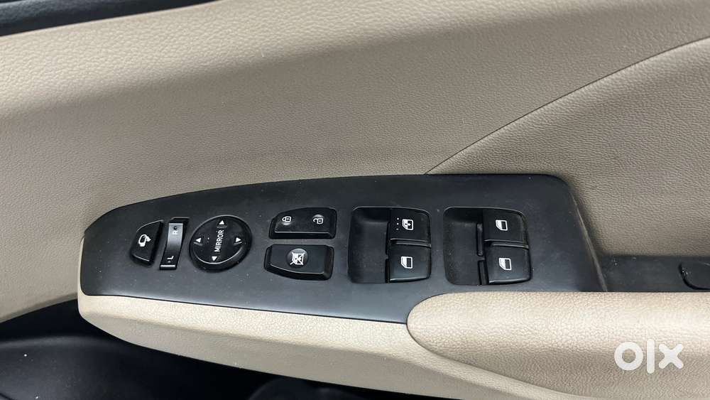 Hyundai Verna 1.5 Sx (o) Vtvt Ivt, 2022, Petrol