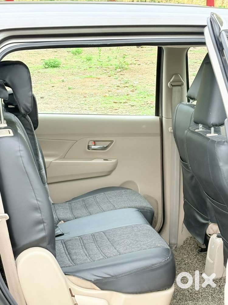 Maruti Suzuki Ertiga 1.5 Vxi, 2021, Petrol