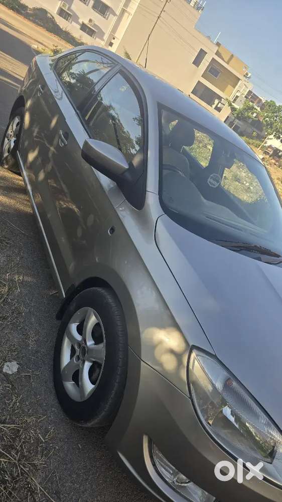 Skoda Rapid Elegance Plus 1.6 Tdi Mt