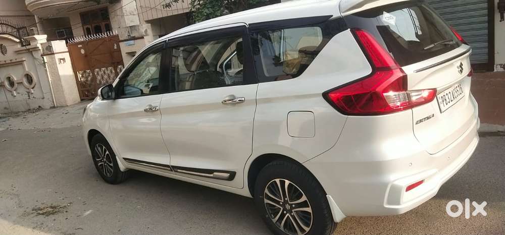 Maruti Suzuki Ertiga Zxi (o) Cng [2022-2023], 2024, Petrol