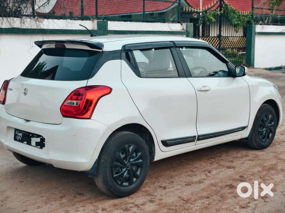Maruti Suzuki Swift Vxi Abs Bsiv, 2022, Petrol