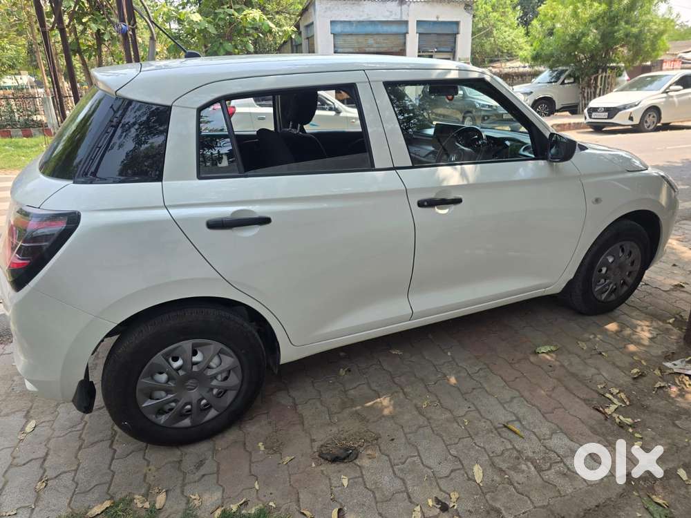Maruti Suzuki Swift 1.2 Lxi (o), 2025, Petrol