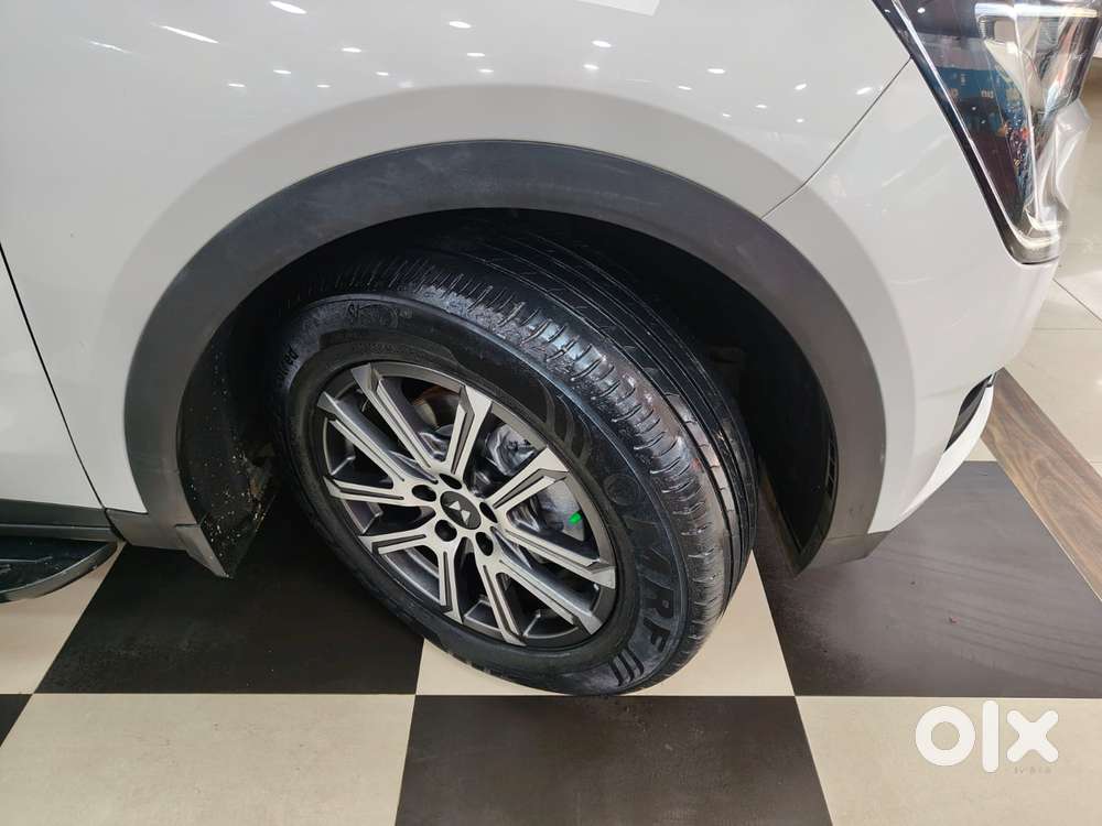 Mahindra Xuv700 2.0 Ax 7 Petrol At Luxury Pack Str, 2024, Petrol