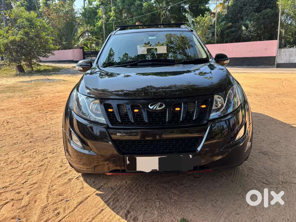 Mahindra Xuv500 2017 Diesel 80000 Km Driven