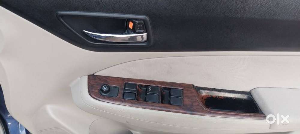 Maruti Suzuki Swift Dzire Amt Vxi, 2017, Petrol