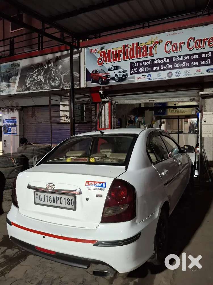 Hyundai Verna 2010 Diesel 140000 Km Driven